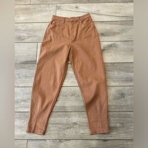 Women’s H&M Divided Jeans size 8.  Tapered leg, 28 inch inseam